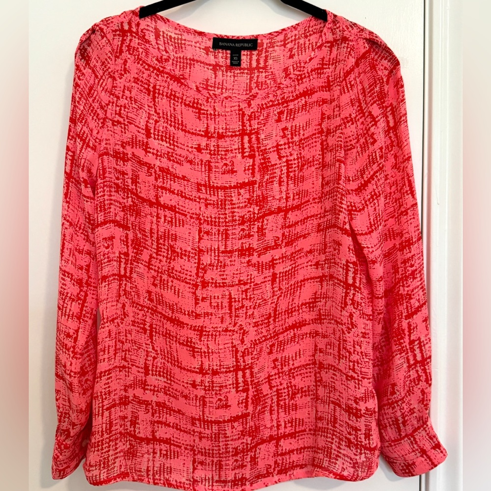 Banana Republic Red & Pink Top
